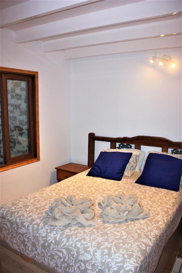 Shalom Apartment *